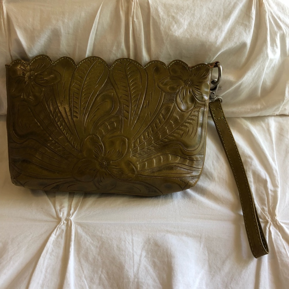 Beautiful vintage green  clutch